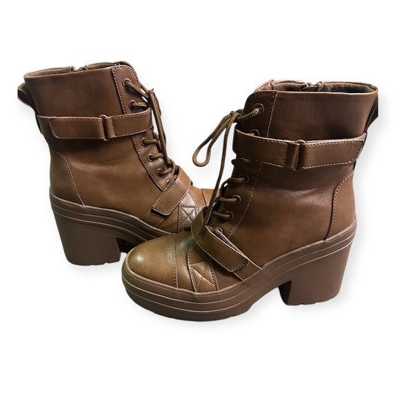 Limelight Women's Jazzie Brown Lace Up Zipper Platform Boots - Picture 8 of 8